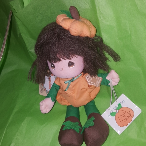 Precious Moments October Doll - Picture 2 of 6